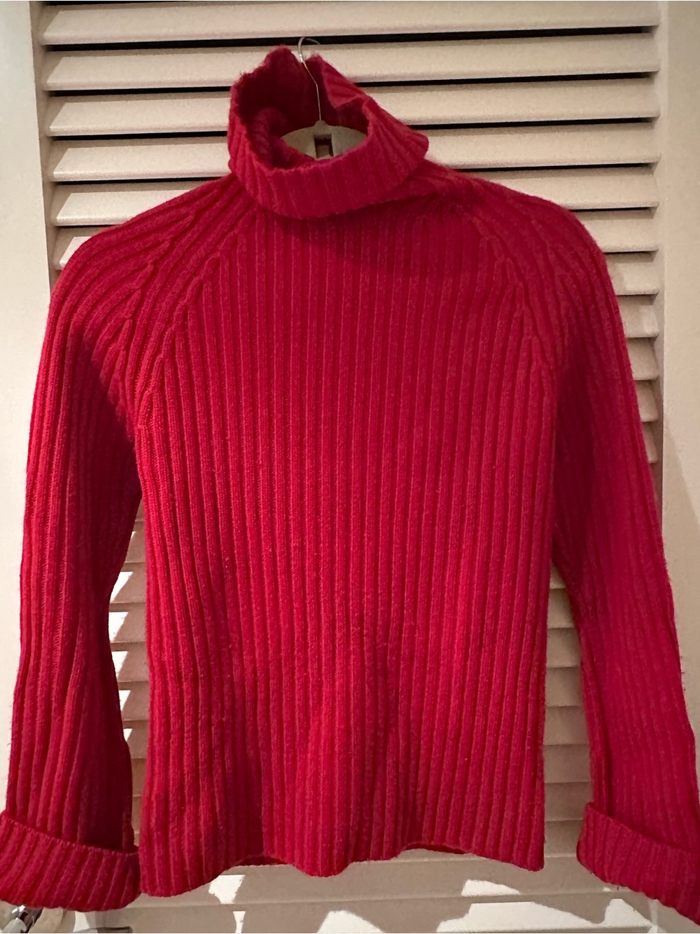 Banana Republic cashmere sweater (size S)
